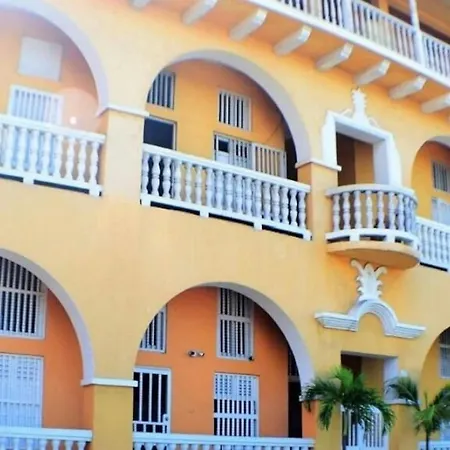 Benedetti: Building In The Historic Center Of Cartagena