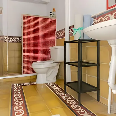 Benedetti: Building In The Historic Center Of Apartment Cartagena